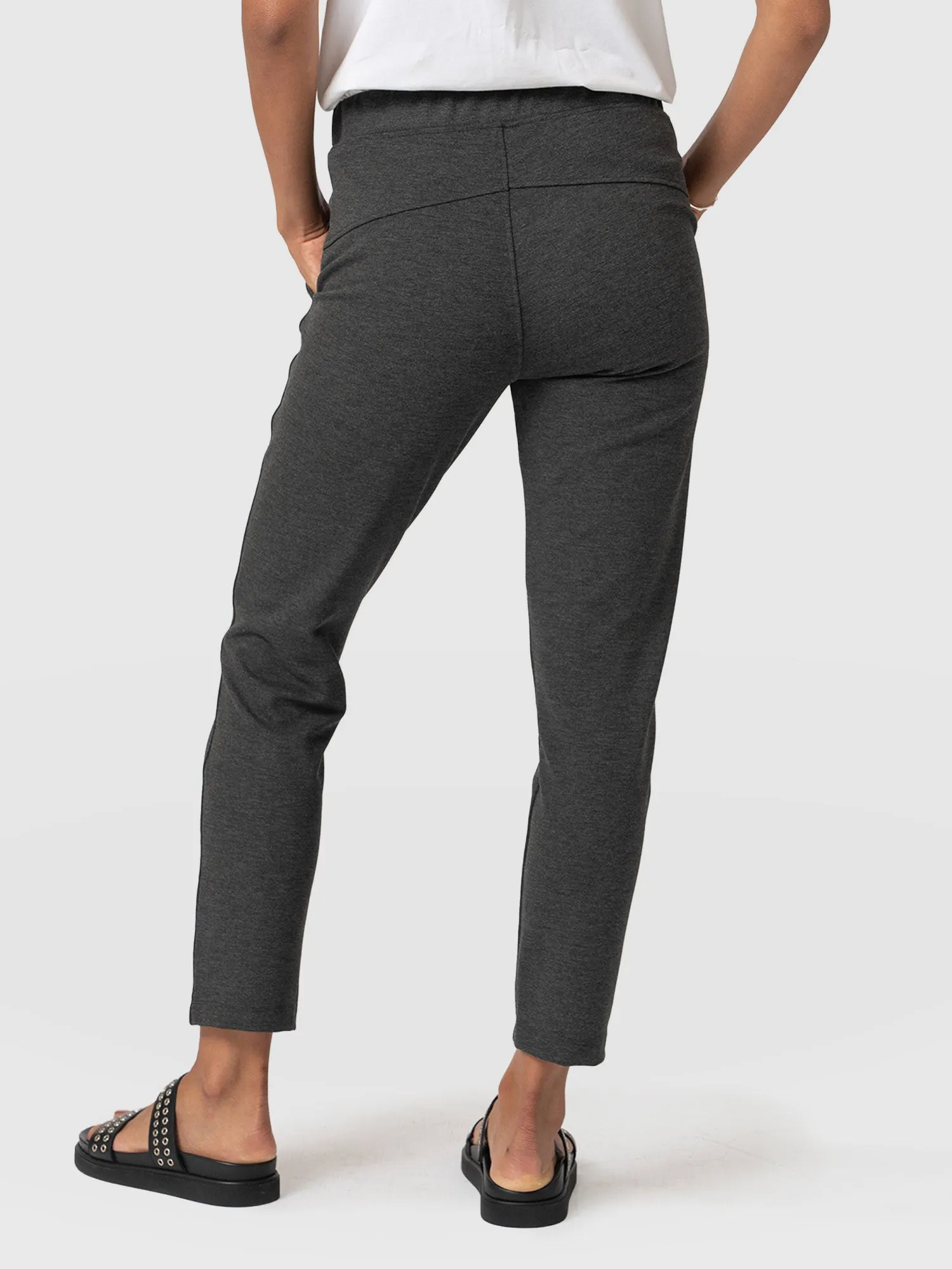 Finsbury Pant - Charcoal