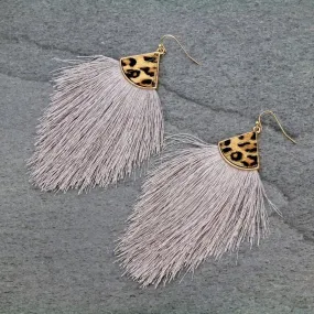 The Fancy dangle leopard earrings grey